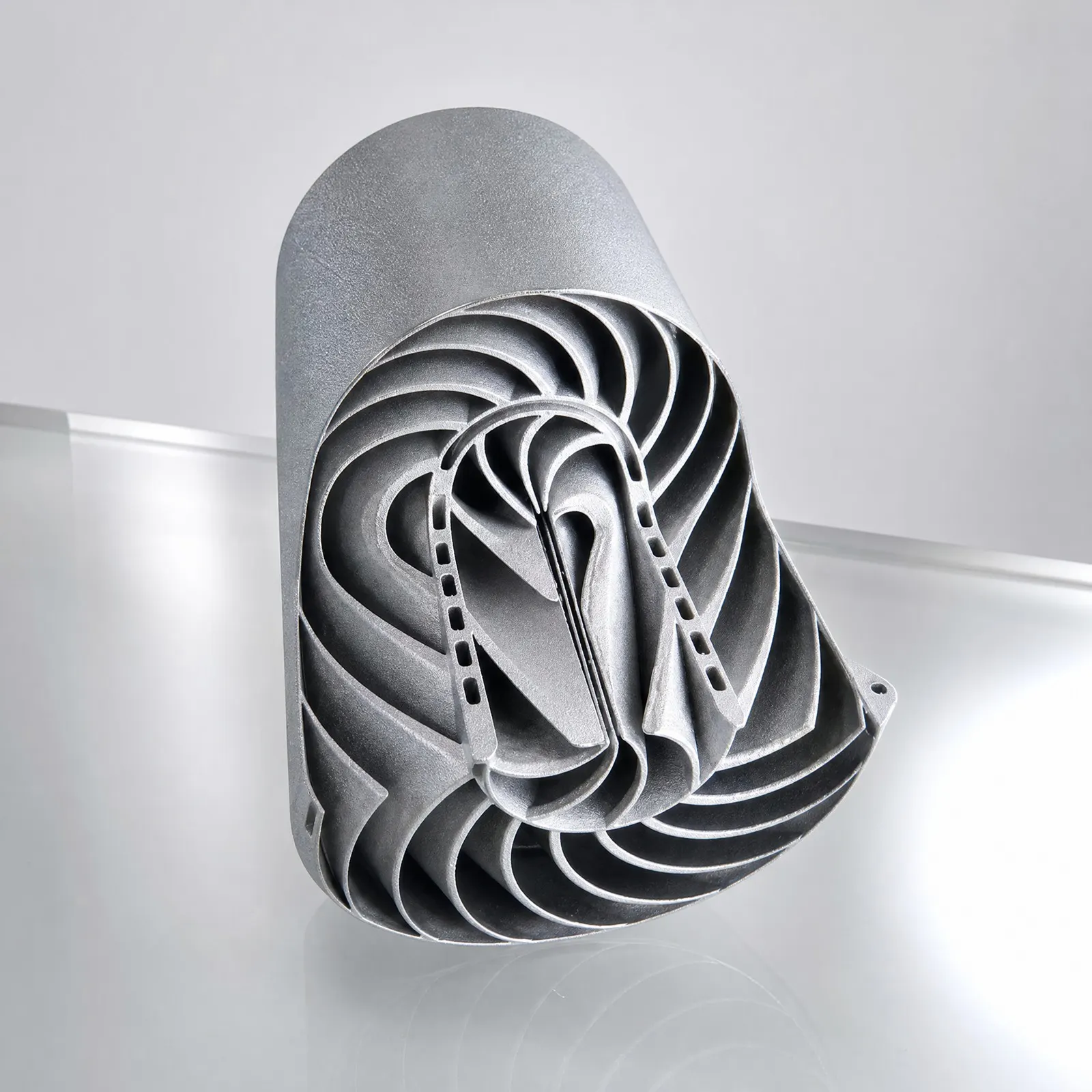 Cutaway scroll with conformal internal channels